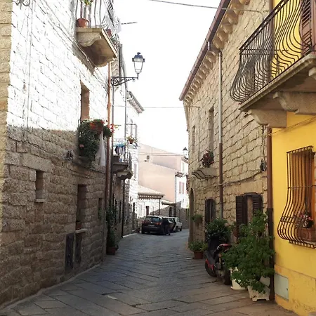 Casa Meana ゲストハウス テンピオ・パウザーニア